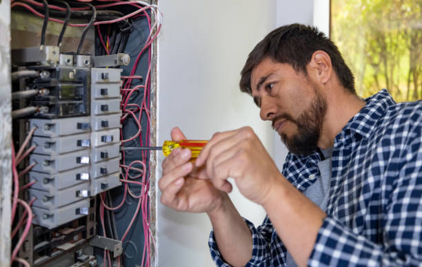 Best Affordable Emergency Electrician  in Sierra Vista Southeast, AZ